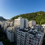 Charming Stay With Mountain Views